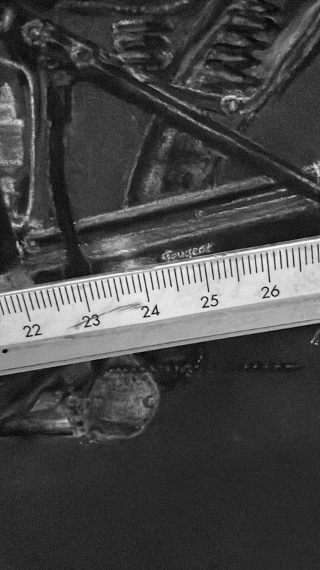 Détail lettres plus petites qu'un milimètre